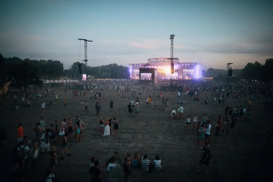 Dwa kolejne koncerty w Łazach: Big Bike Orchestra i Bluszcz
