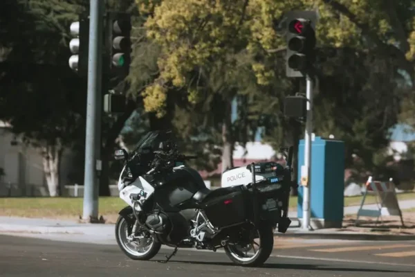 Koszalińscy policjanci na ostatni weekend wakacji: więcej patroli, w tym motocykliści