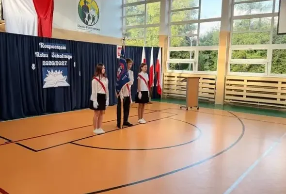 Rok szkolny 2026/2027 w gminie Będzino: 962 uczniów i przedszkolaków rozpoczęło naukę