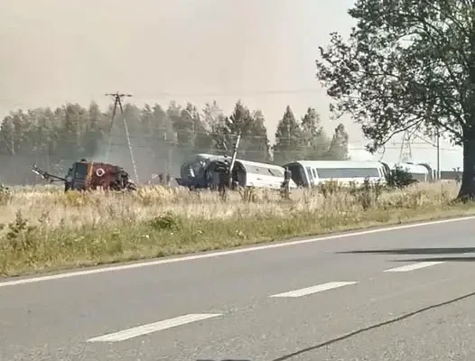 Katastrofa kolejowa na trasie Radom-Poznań: pociąg PKP Intercity zderzył się z ciężarówką