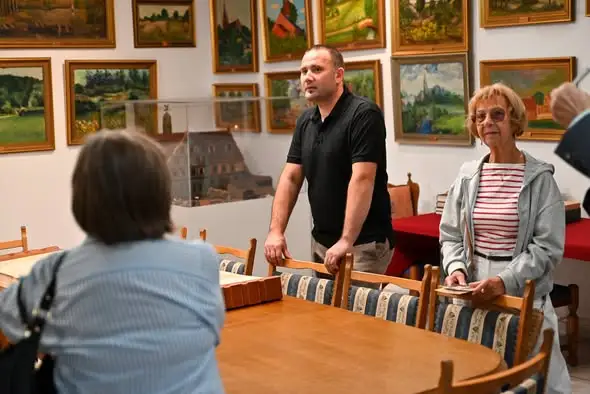 Białogardzcy i boboliccy seniorzy spotkali się w muzeum