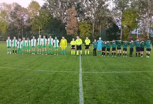 Trampkarze Victorii Sianów odwrócili losy meczu i wygrali po zmianie stron