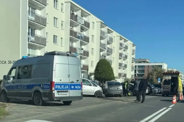 Koszalin: Kolizja na ul. Staszica – utrudnienia w ruchu