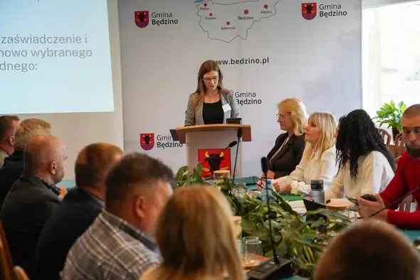 Arleta Maria Dudojć nową radną Gminy Będzino – ślubowanie na XXXV sesji