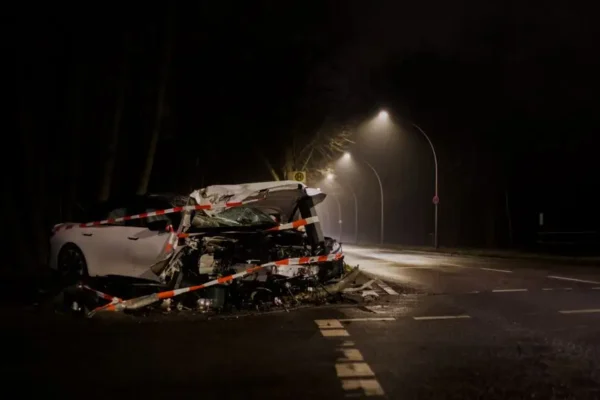 Koszalin: 21-latek bez prawa jazdy i pod wpływem marihuany potrącił kobietę na przejściu